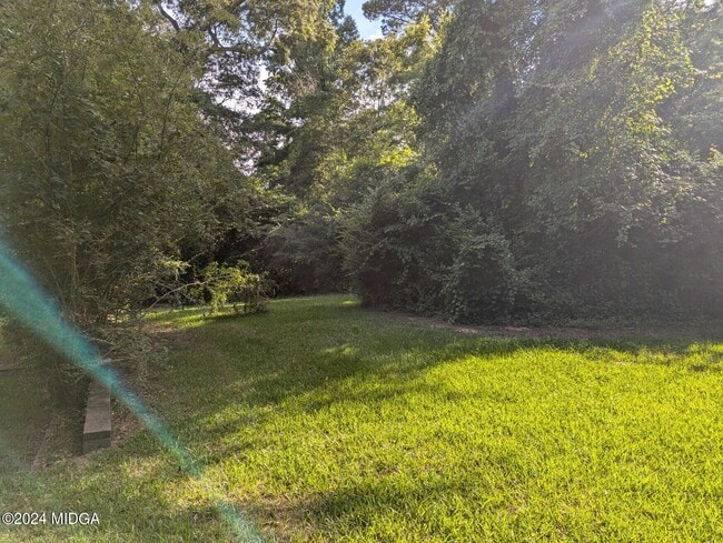 Building Photo - 2971 Crestline Dr