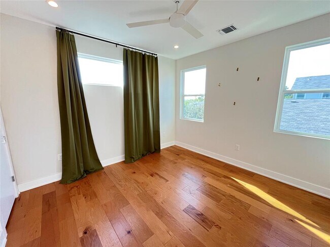 Building Photo - 6405 Keegans Dr