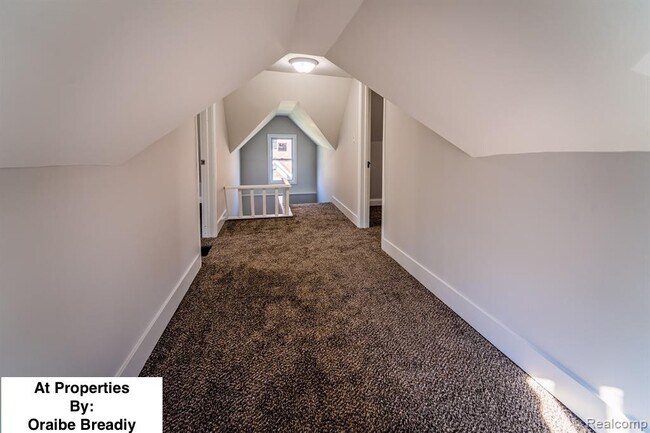 Building Photo - 959 Washtenaw Ave