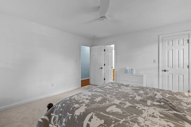 Building Photo - Norfolk Furnished rental Near ODU/NSU