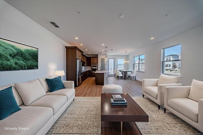 Building Photo - 1850 Falconhurst Ln