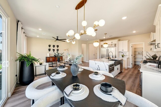 Building Photo - 2151 W Solo Wy