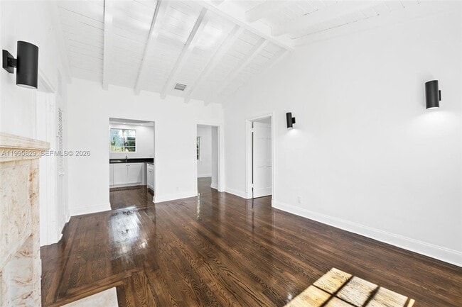 Building Photo - 1545 Meridian Ave