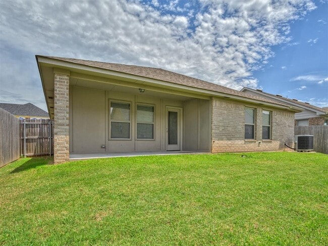 Building Photo - 17613 Nantucket Ave