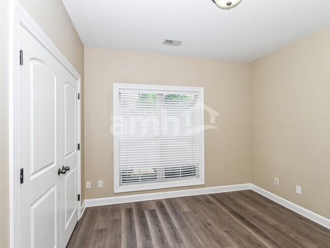 Building Photo - 2901 Keeley Cv