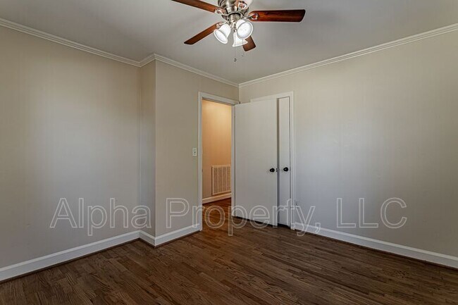 Building Photo - 101 Gary Ave