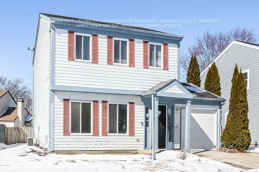 Building Photo - 2S526 Cynthia Dr