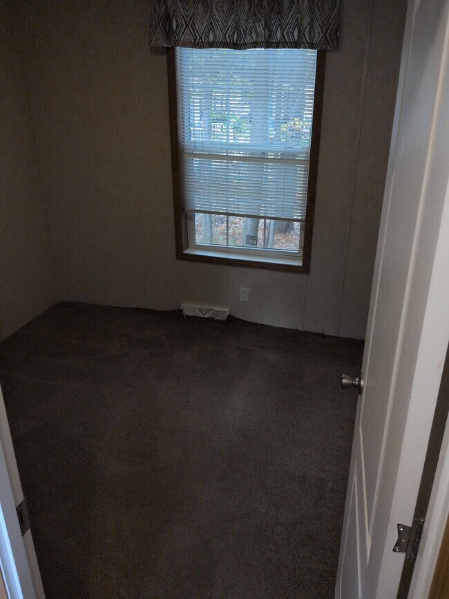 Building Photo - 35 Dudley Pl