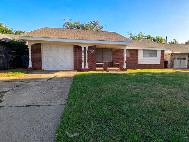 Building Photo - 2709 SW 55th St