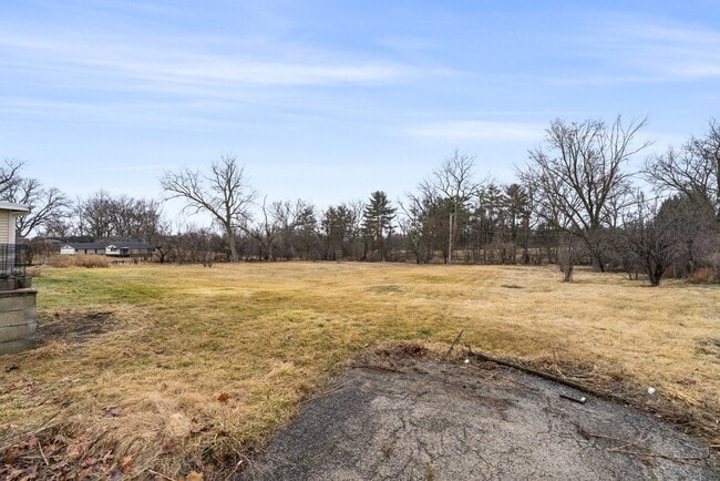 Building Photo - 2 Wild Cherry Ln