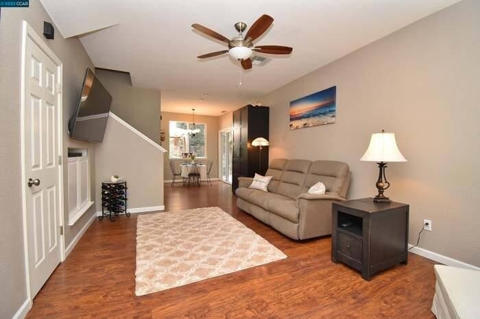 Building Photo - 99 Arbor Springs Ln