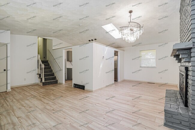 Building Photo - 4818 Colonel Perry Dr