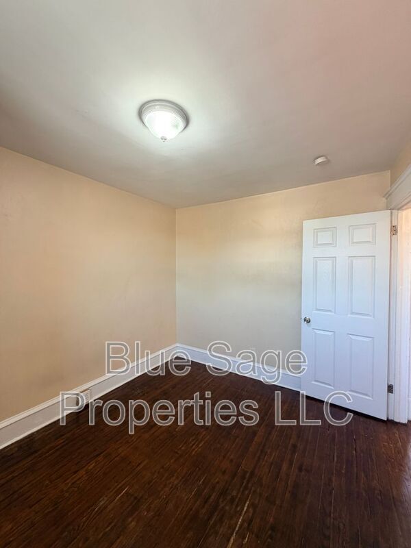 Building Photo - 620 Copley Rd
