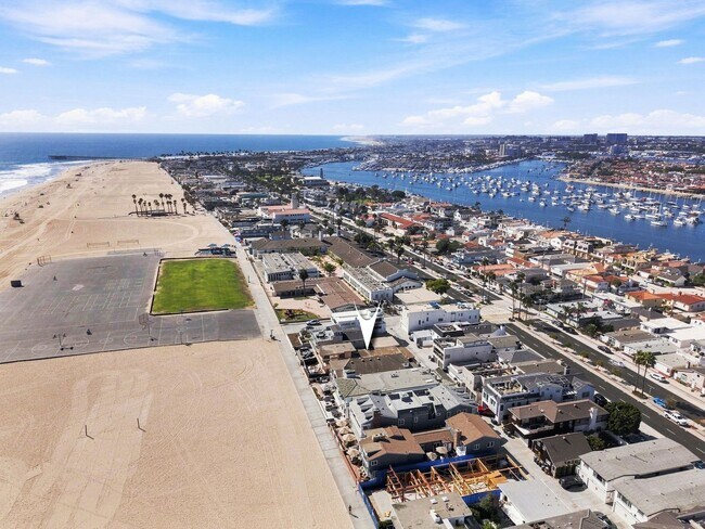 Building Photo - 1228 W Oceanfront