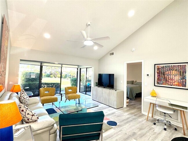 Building Photo - 5222 Myrtle Wood