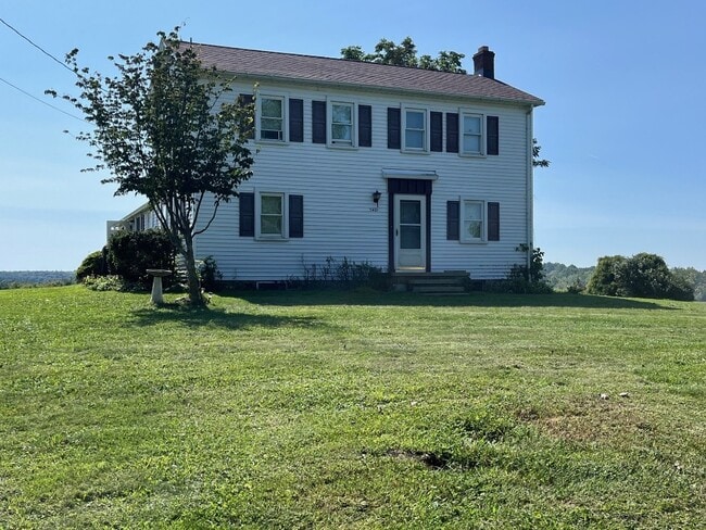Building Photo - 7401 Sterrettania Rd