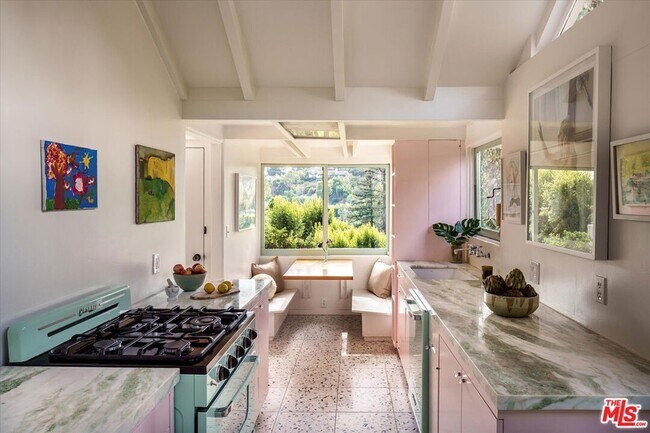 Building Photo - 2764 Outpost Dr