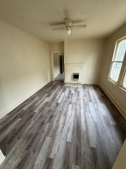 Building Photo - 536 N 24th St