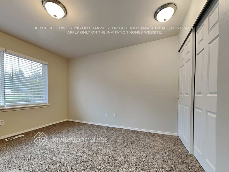 Building Photo - 5485 Trosper Lake St SW