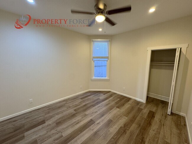 Building Photo - 666-668-668 S Van Ness Ave