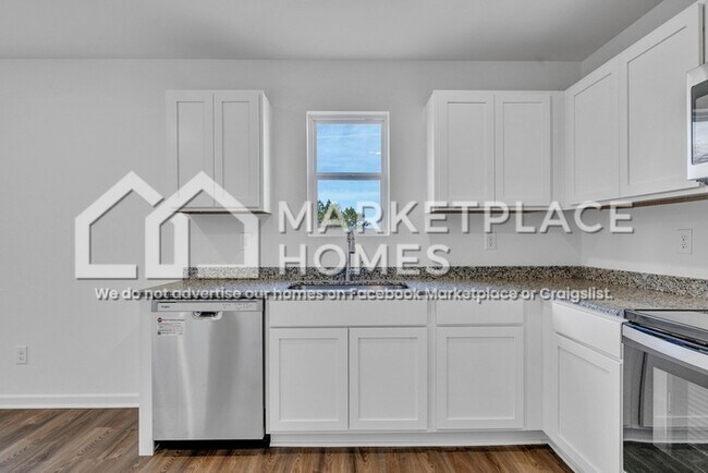 Building Photo - 327 Orchid Ln