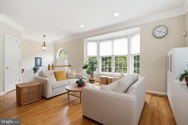Building Photo - 3826 Elmwood Towne Way