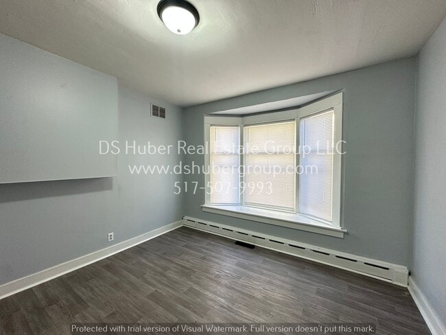 Building Photo - 117 E North St