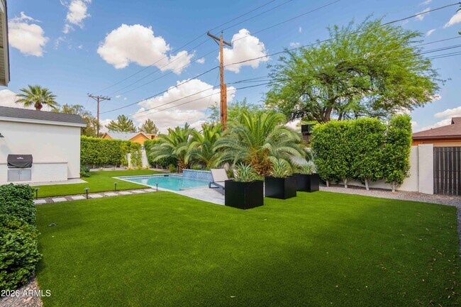 Building Photo - 5309 N 33rd St