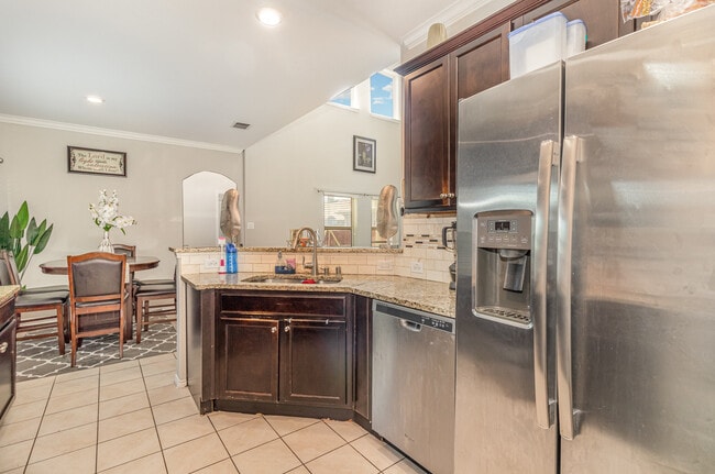 Building Photo - 613 Wounded Knee Dr