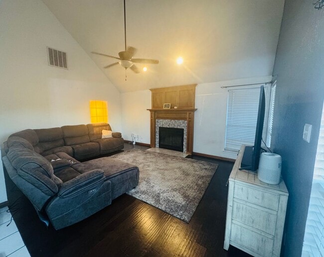 Building Photo - 20 Havenshire Cir