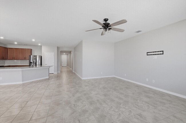 Building Photo - **Move-In Special, One Month Free**