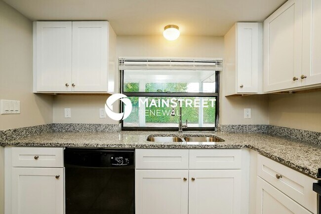 Building Photo - 3 Bedroom Pet-Friendly Home in CAPE CORAL, FL with Main Street Renewal