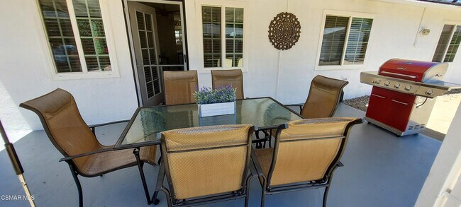 Building Photo - 2250 Magnolia St