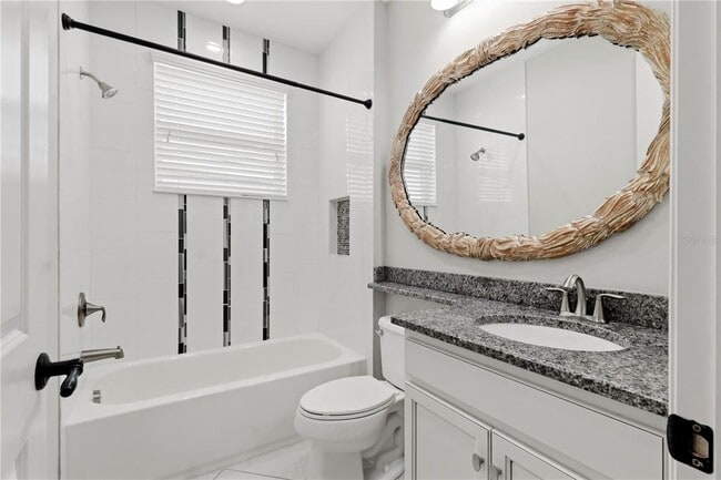 Building Photo - 30271 Southernwood Ct