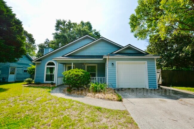 Primary Photo - 1240 Llewellyn Rd