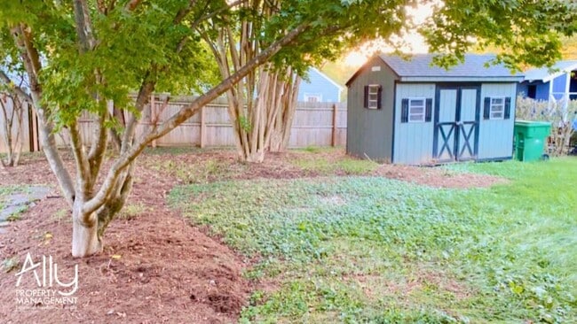 Building Photo - 2935 Lamkin Way