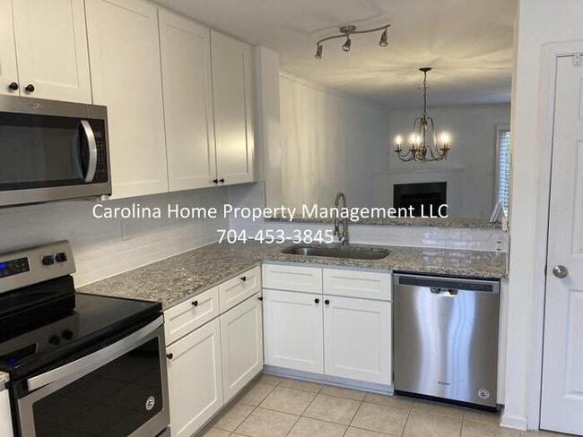 Building Photo - 7487 Pilot Cove Ct