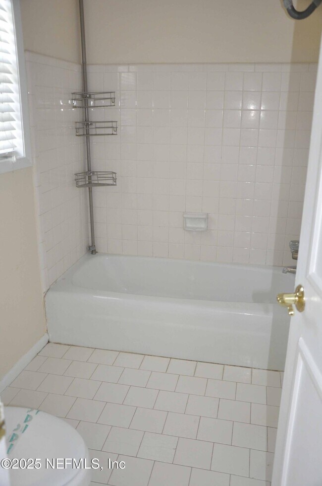 Building Photo - 695 A1A N