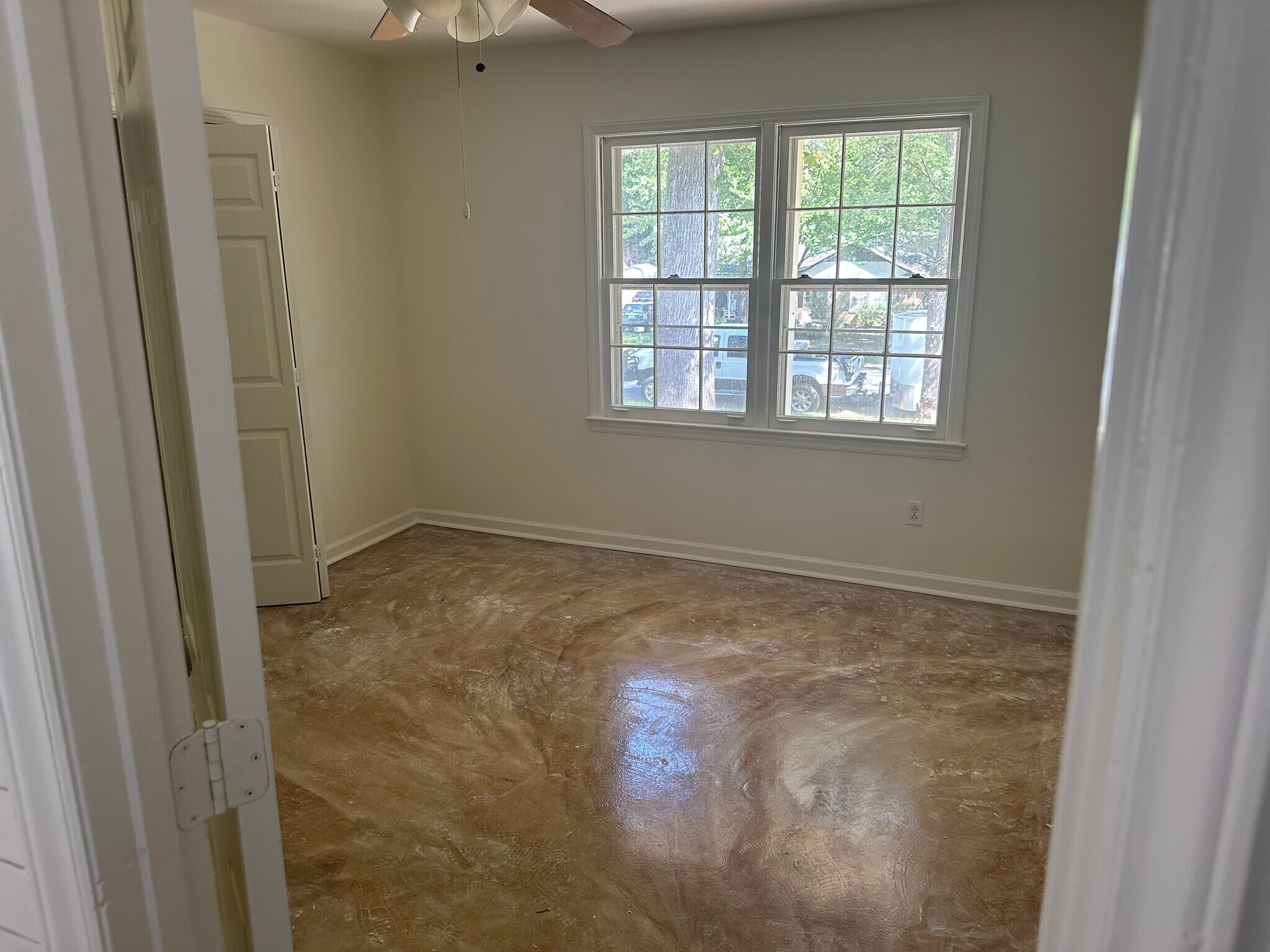 Building Photo - 10318 Starwood Dr