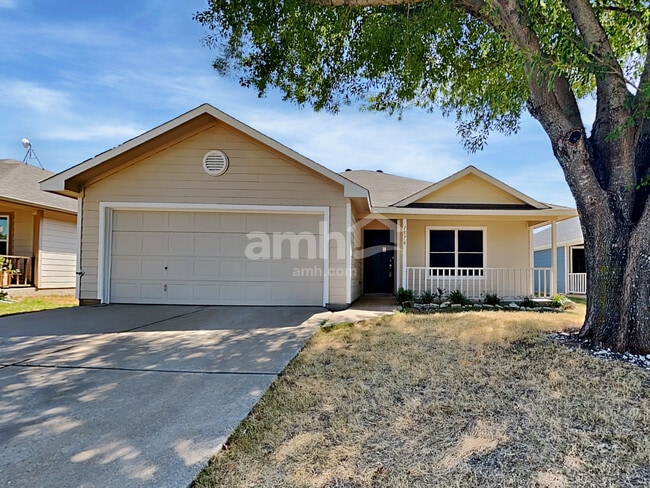 Building Photo - 1576 Sandhurst Dr