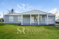 Building Photo - Coming HOME never felt so good!