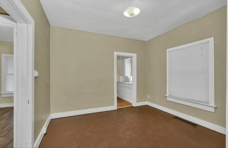 Building Photo - 170 Alton Ave