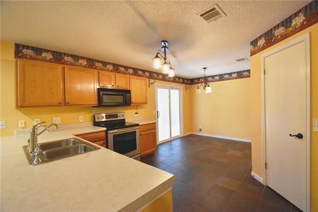 Building Photo - 16715 Marsala Springs Dr