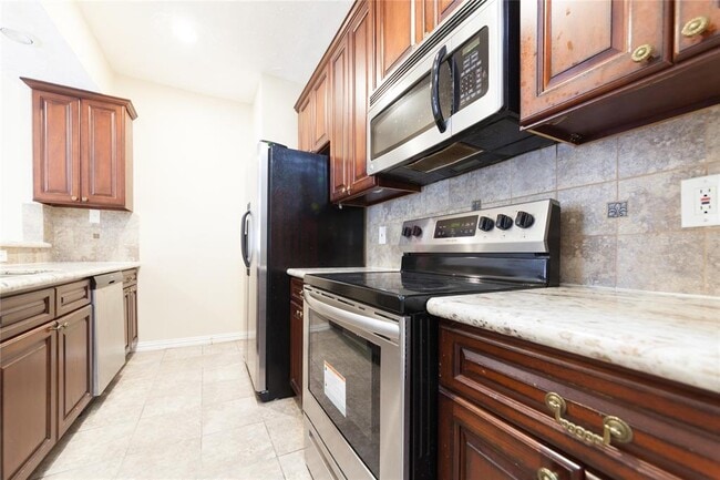 Building Photo - 3780 Tanglewilde St