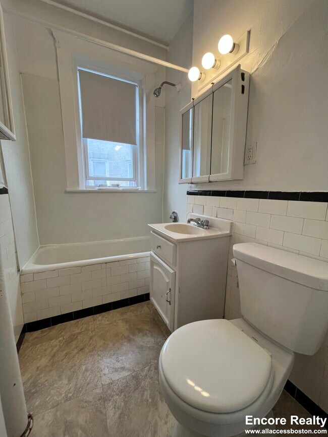 Building Photo - 1687 Commonwealth Ave