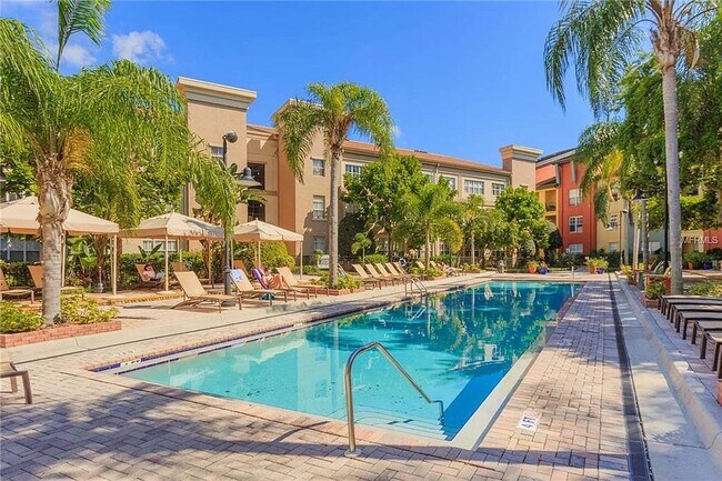 Building Photo - 402 S Armenia Ave