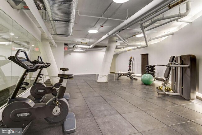 Building Photo - 1111 24th St NW