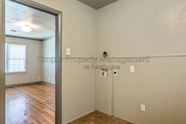 Building Photo - 2314 W Eubanks St
