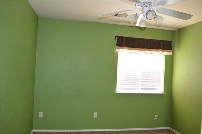Building Photo - 17405 Bottle Springs Ln