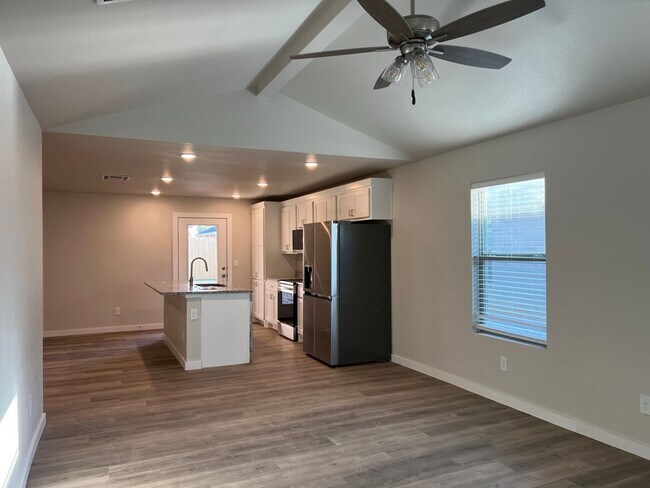 Building Photo - NEW 3 BEDROOM HOME IN ELM MEADOWS!